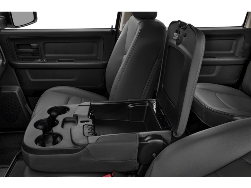 2022 RAM 1500 Classic Express 4x4 Crew Cab 5'7" Box Interior Shot 7