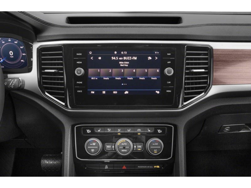 2022 Volkswagen Atlas Highline 3.6 FSI 4MOTION Interior Shot 2