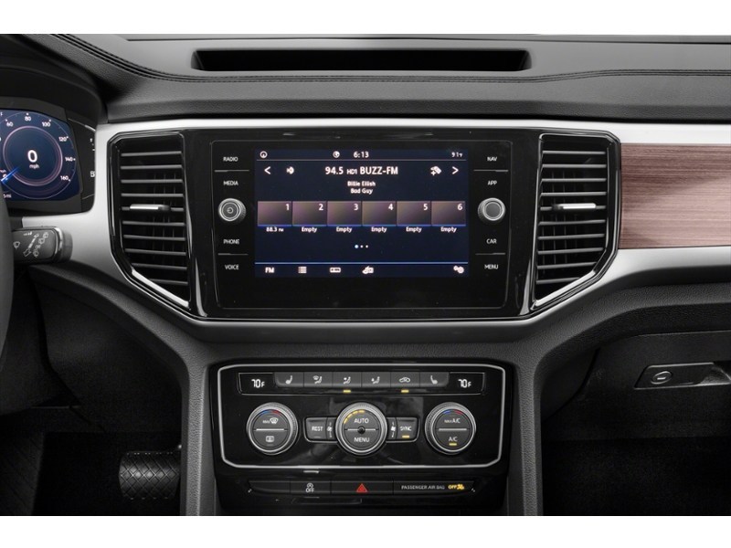2023 Volkswagen Atlas Highline 3.6 FSI 4MOTION Interior Shot 2
