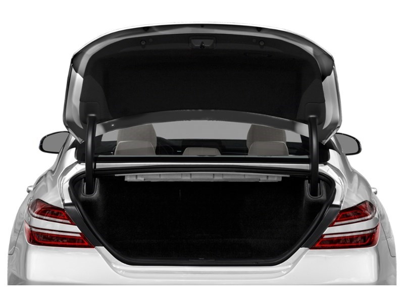 2022 Genesis G70 2.0T Advanced Exterior Shot 4