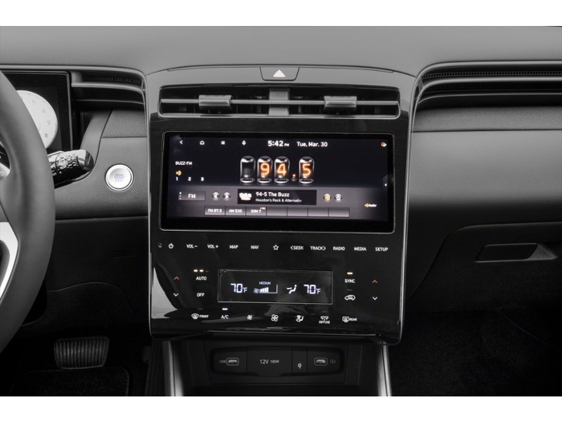 2022 Hyundai Tucson Preferred AWD w/Trend Package Interior Shot 2