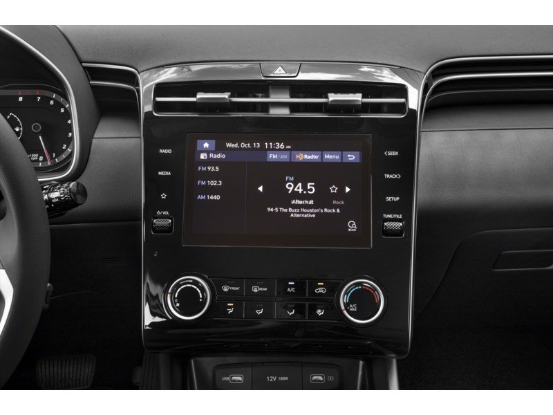 2022 Hyundai Tucson Essential FWD Interior Shot 2