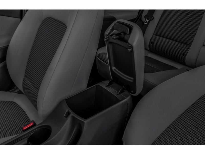2022 Hyundai Kona 2.0L Essential AWD Interior Shot 7