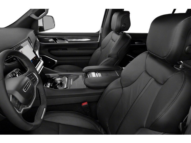 2022 Jeep Wagoneer Series III Interior Shot 4