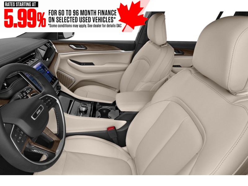 2023 Jeep Grand Cherokee 4xe 4x4 Interior Shot 4