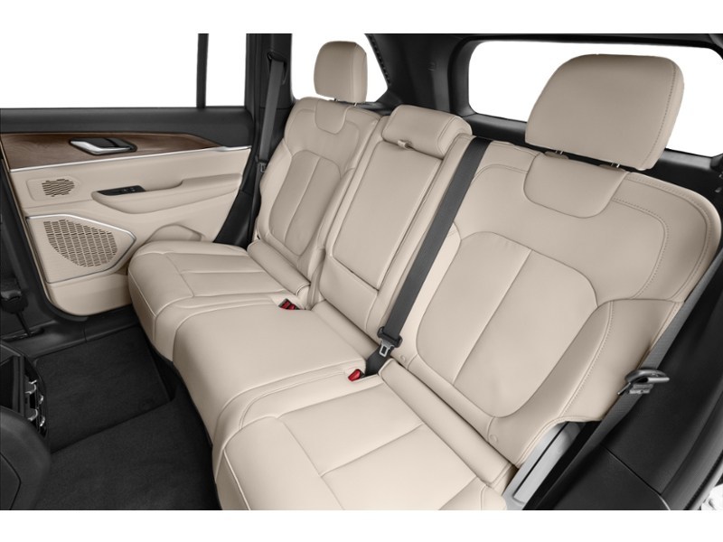 2022 Jeep Grand Cherokee 4xe Trailhawk 4x4 Interior Shot 5