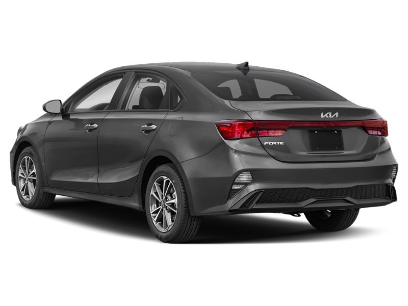 2023 Kia Forte LX IVT Exterior Shot 9