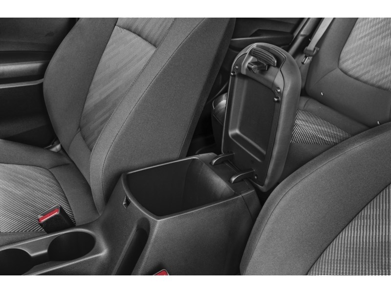 2023 Kia Seltos LX FWD Interior Shot 7
