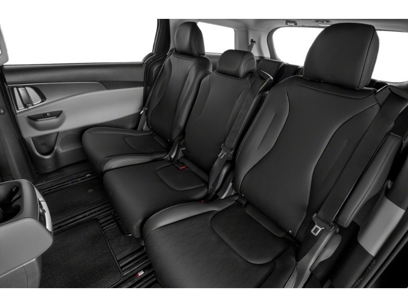 2023 Kia Carnival LX+ FWD Interior Shot 5