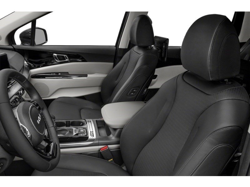 2024 Kia Carnival SX FWD Interior Shot 4