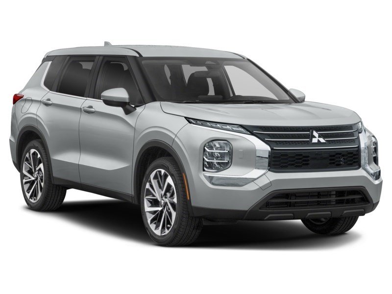 2023 Mitsubishi Outlander ES S-AWC Exterior Shot 8