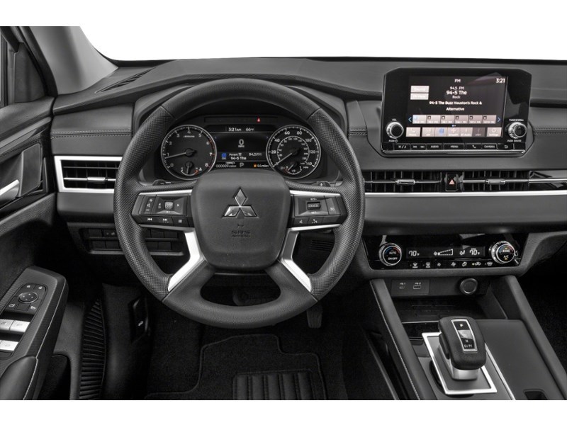 2022 Mitsubishi Outlander LE S-AWC Interior Shot 3