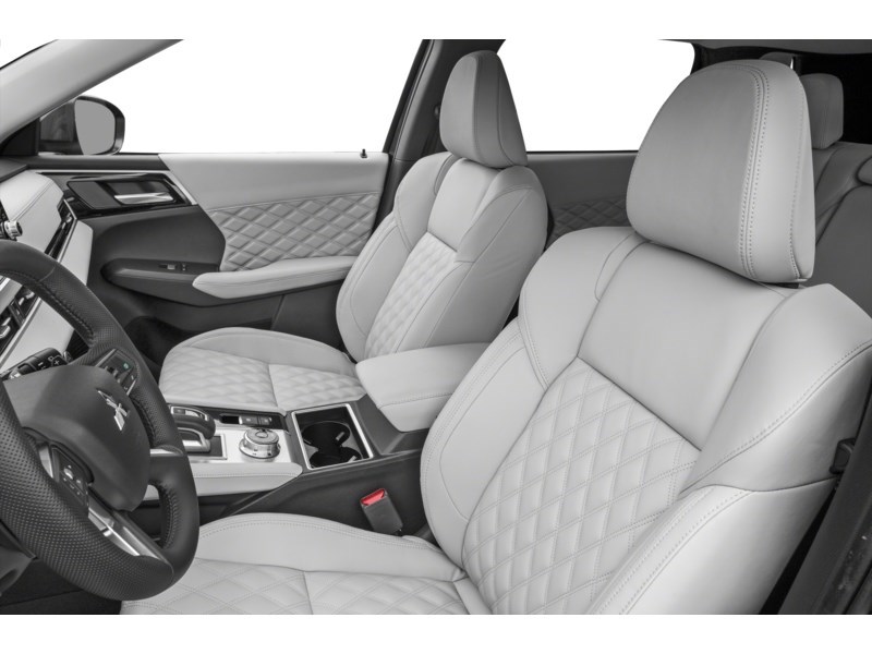 2023 Mitsubishi Outlander SEL S-AWC Interior Shot 4