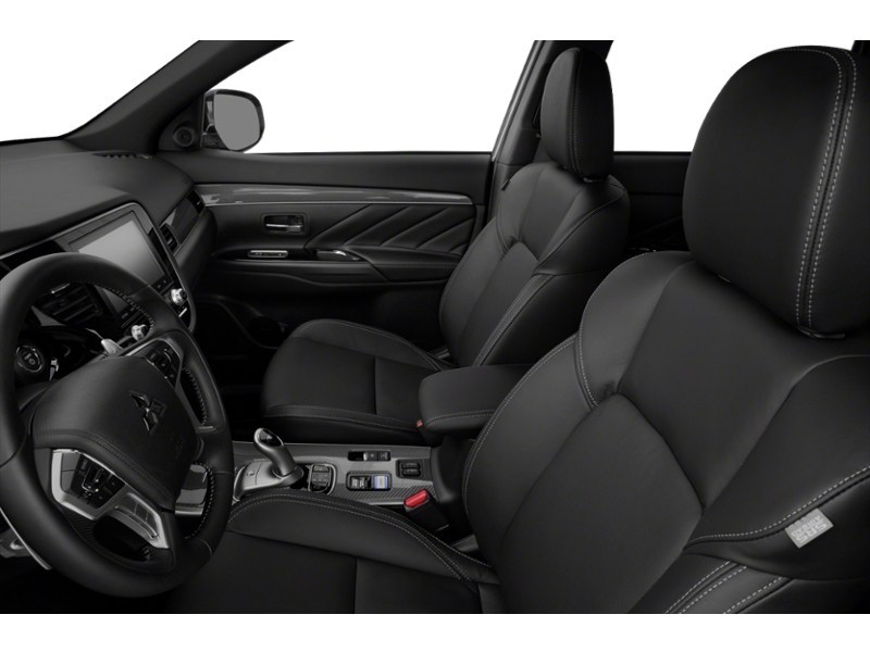 2022 Mitsubishi Outlander Plug-In Hybrid SE S-AWC Interior Shot 4