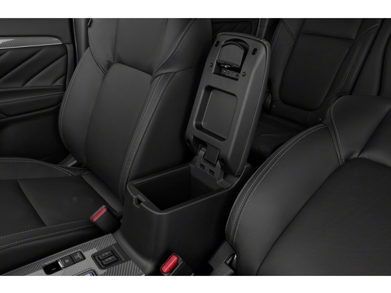 2022 Mitsubishi Outlander Plug-In Hybrid SE S-AWC Interior Shot 7