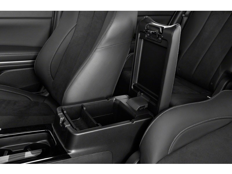 2022 Mitsubishi Eclipse Cross SEL S-AWC Interior Shot 7