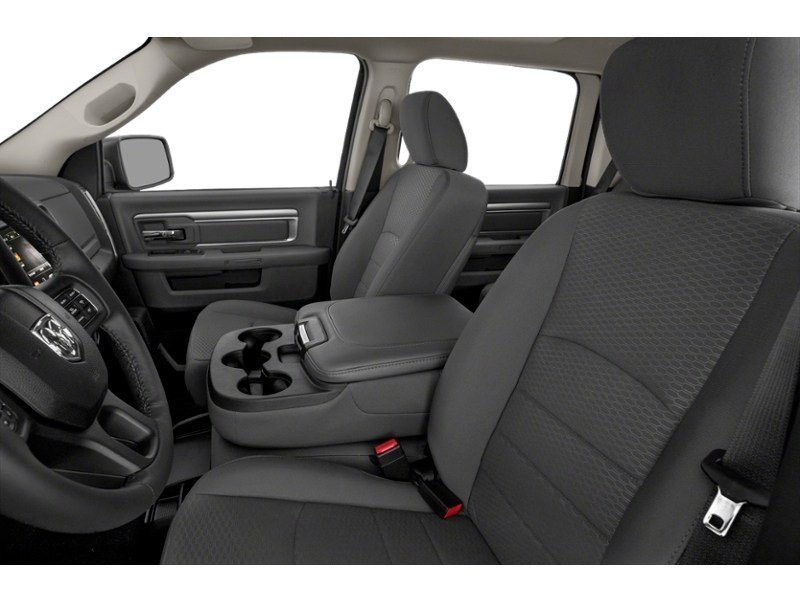 2022 RAM 1500 Classic SLT 4x4 Crew Cab 5'7" Box Interior Shot 4