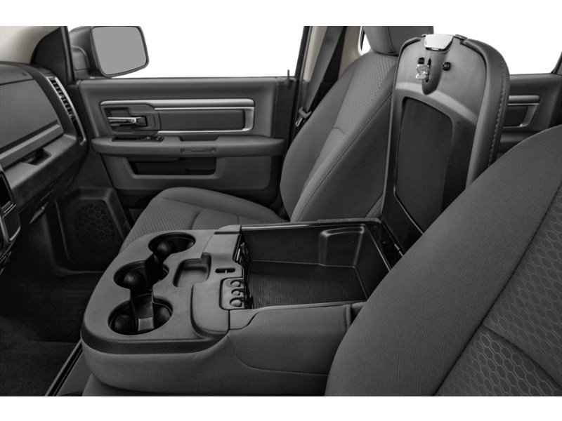 2022 RAM 1500 Classic SLT 4x4 Crew Cab 5'7" Box Interior Shot 7