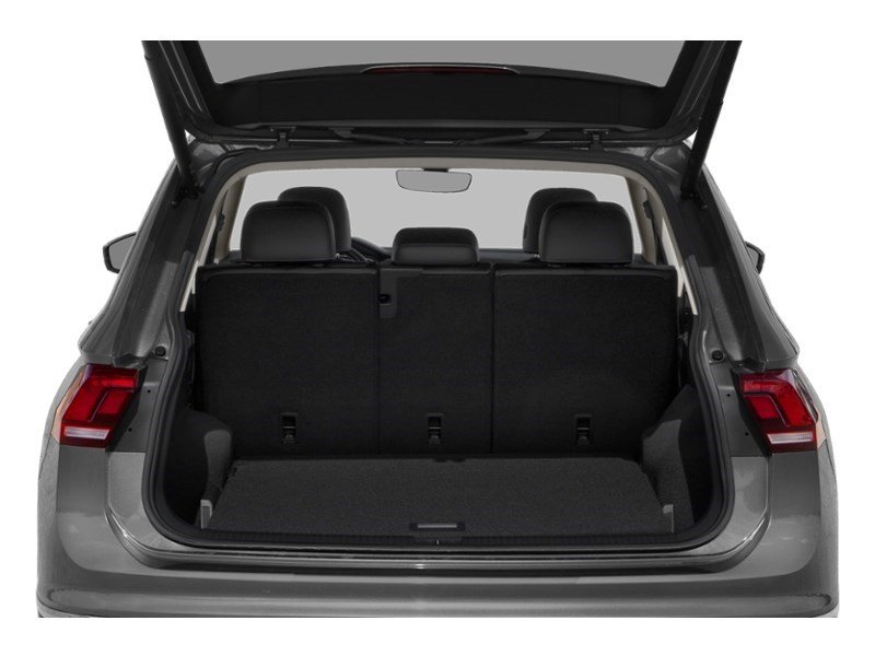 2024 Volkswagen Tiguan Comfortline 4MOTION Exterior Shot 4