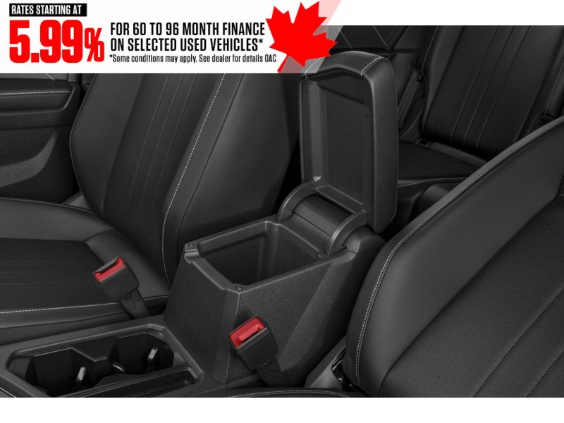 2022 Volkswagen Tiguan Comfortline 4MOTION Interior Shot 7