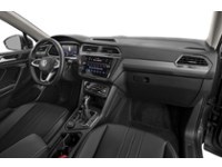 2024 Volkswagen Tiguan Comfortline 4MOTION Interior Shot 1