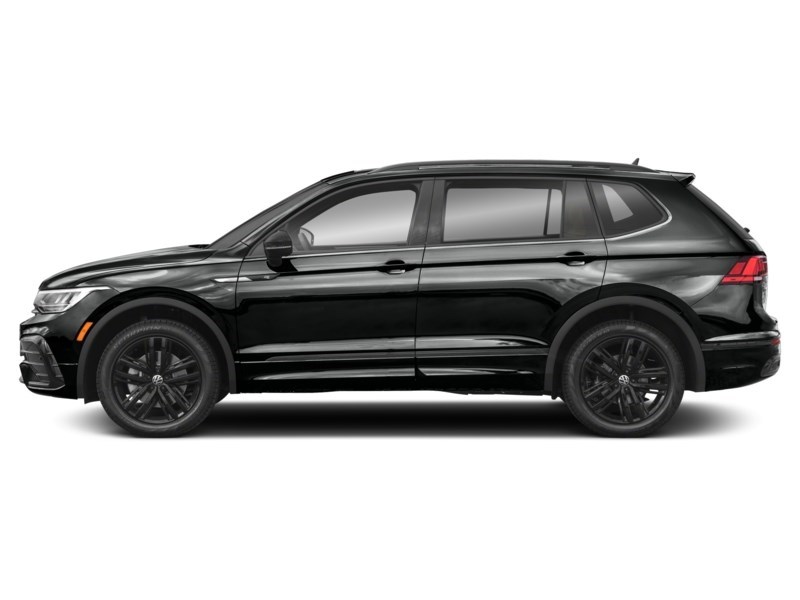 2024 Volkswagen Tiguan Comfortline R-Line Black Edition 4MOTION Exterior Shot 6