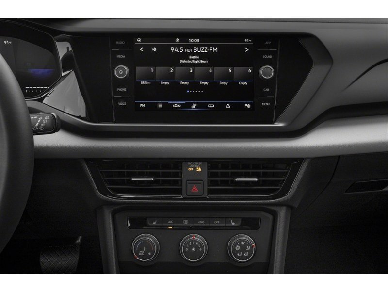 2023 Volkswagen Taos Comfortline 4MOTION *Ltd Avail* Interior Shot 2