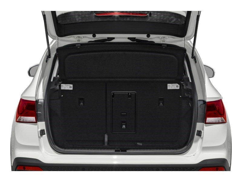 2023 Volkswagen Taos Highline 4MOTION Exterior Shot 4