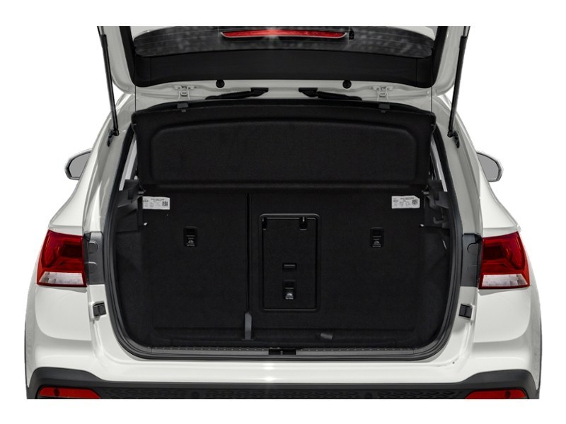 2024 Volkswagen Taos Highline 4MOTION Exterior Shot 4