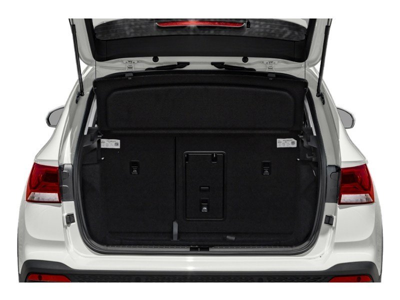 2024 Volkswagen Taos Highline 4MOTION Exterior Shot 4