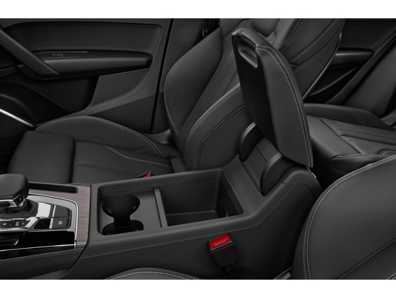 2024 Audi Q5 Komfort 45 TFSI quattro Interior Shot 7