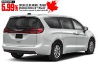 2023 Chrysler Pacifica Touring L FWD Exterior Shot 2