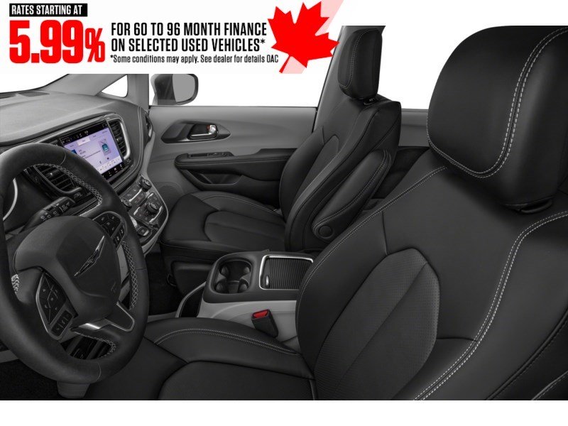 2023 Chrysler Pacifica Touring L FWD Interior Shot 4