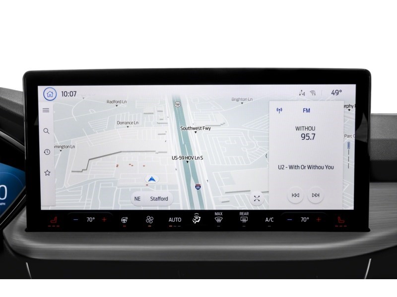 2023 Ford Escape Platinum AWD Interior Shot 8