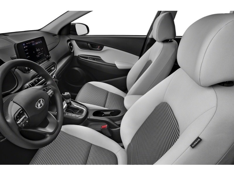 2023 Hyundai Kona 2.0L Essential AWD Interior Shot 5
