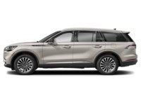 2023 Lincoln Aviator Reserve AWD Exterior Shot 6