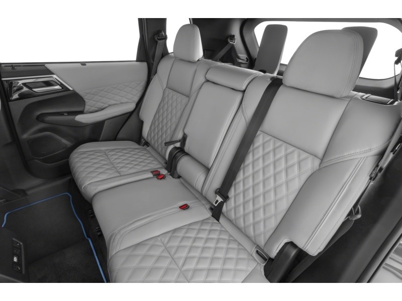 2023 Mitsubishi Outlander Plug-In Hybrid SEL S-AWC Interior Shot 5