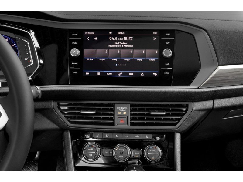 2023 Volkswagen Jetta Highline Auto Interior Shot 2