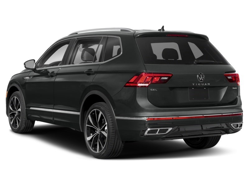 2023 Volkswagen Tiguan Highline R-Line 4MOTION Exterior Shot 9