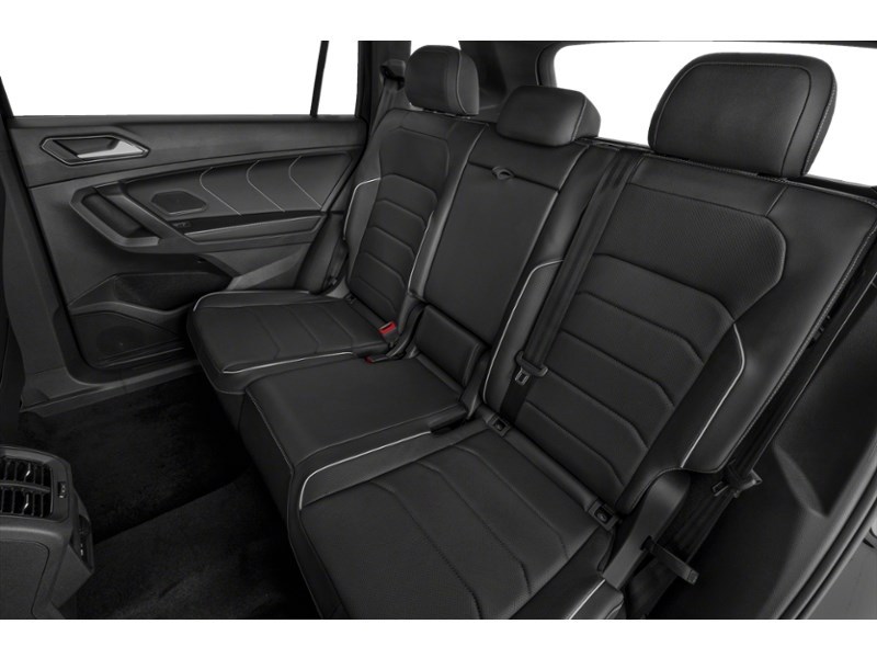 2024 Volkswagen Tiguan Highline R-Line 4MOTION Interior Shot 5