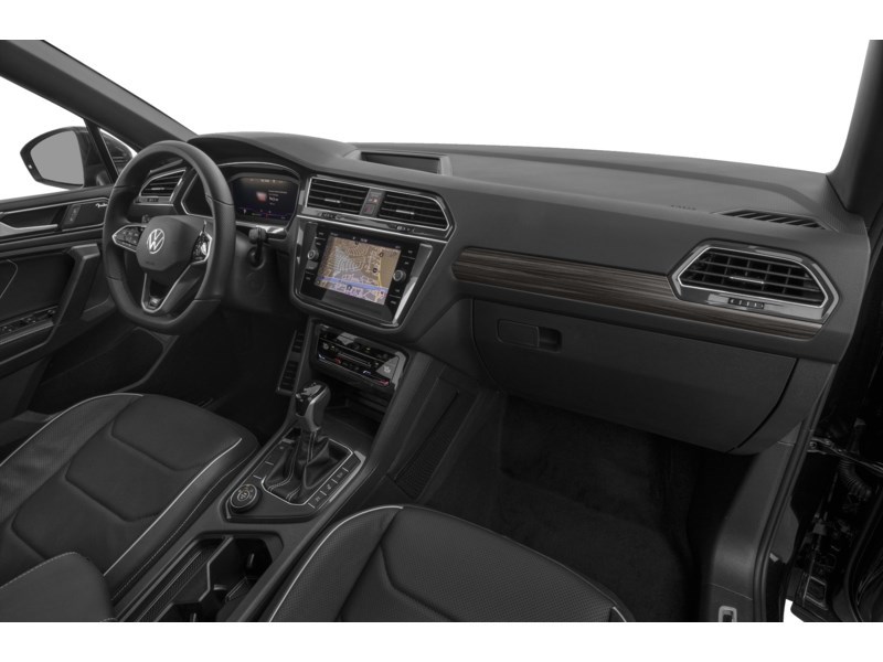 2023 Volkswagen Tiguan Highline R-Line 4MOTION Interior Shot 1