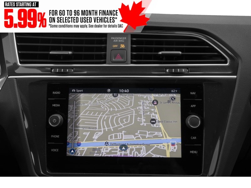 2022 Volkswagen Tiguan Highline R-Line 4MOTION Interior Shot 8