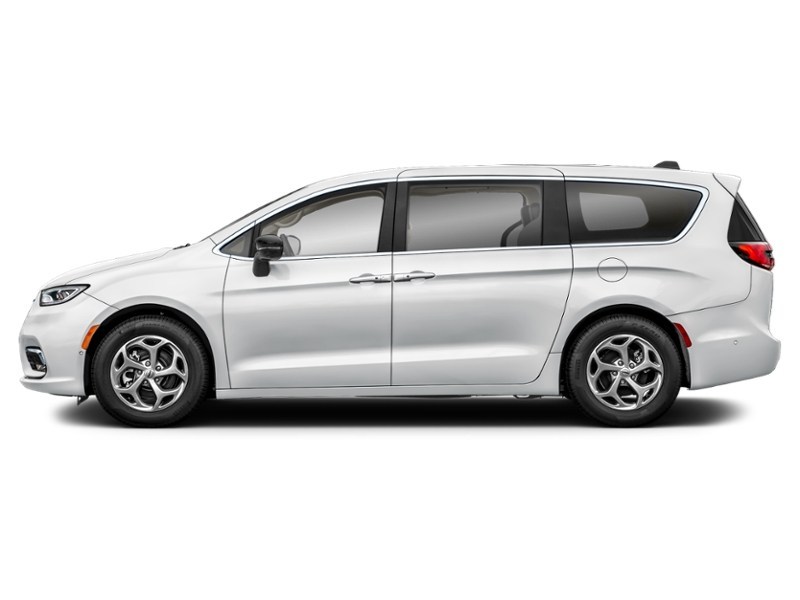 2026 Chrysler Pacifica Limited FWD Exterior Shot 6