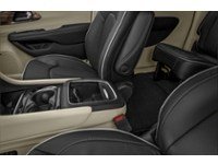 2026 Chrysler Pacifica Limited FWD Interior Shot 7