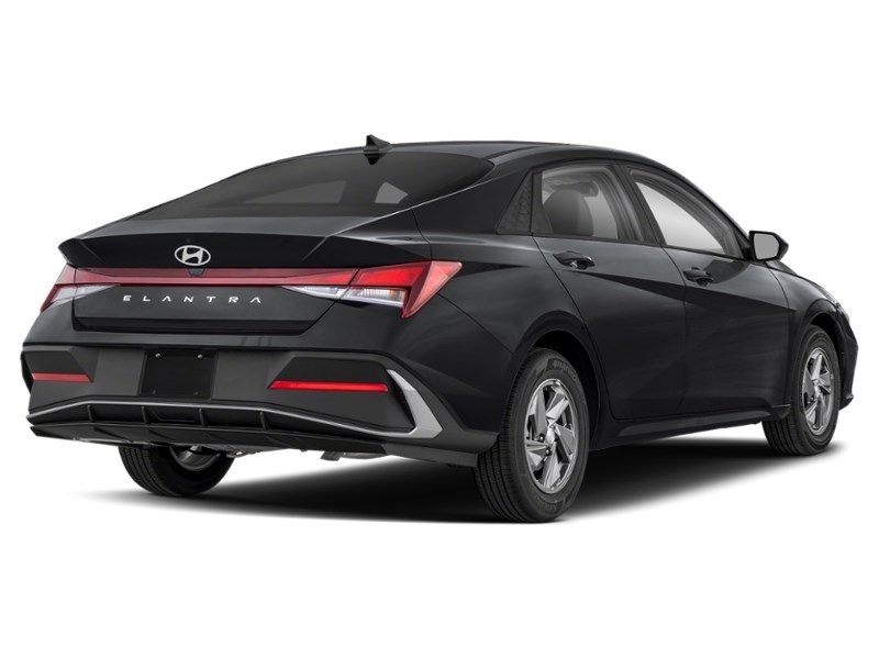 2025 Hyundai Elantra Essential IVT Exterior Shot 2