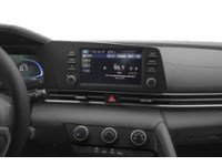2024 Hyundai Elantra Essential IVT Interior Shot 2