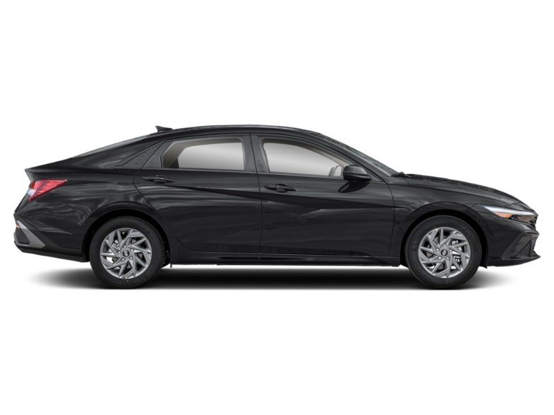 2024 Hyundai Elantra Preferred IVT Exterior Shot 10