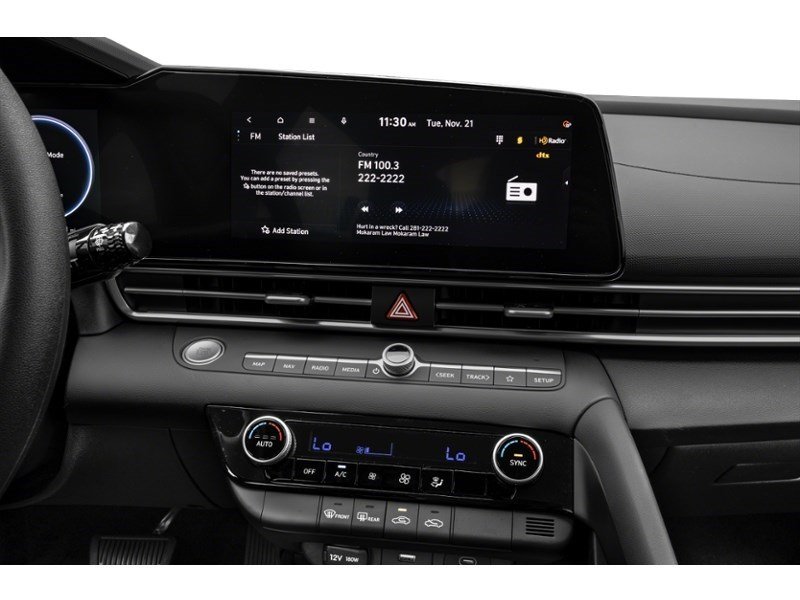 2024 Hyundai Elantra Preferred IVT Interior Shot 2
