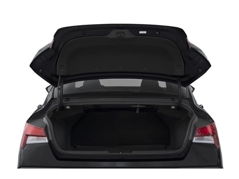 2024 Hyundai Elantra Preferred IVT Exterior Shot 4