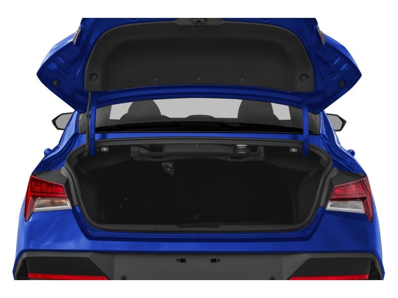 2024 Hyundai Elantra Luxury IVT Exterior Shot 4